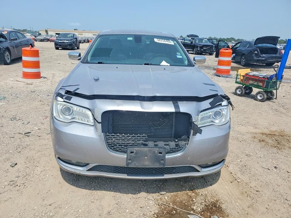 2017 CHRYSLER 300 5