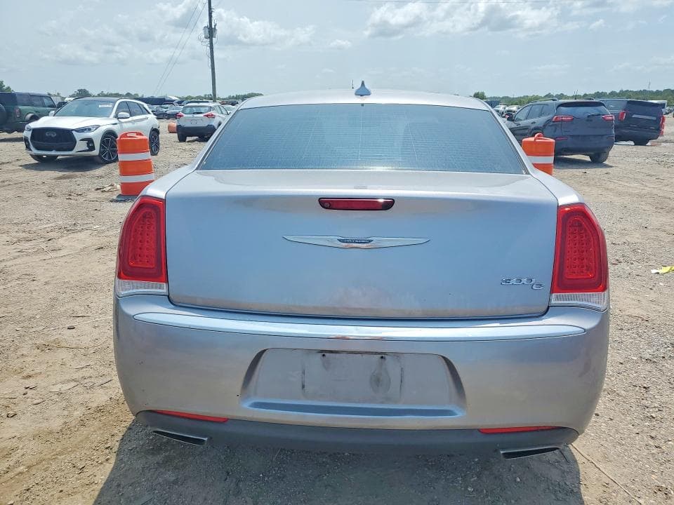 2017 CHRYSLER 300 6