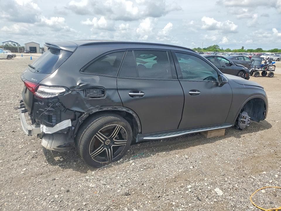 2024 MERCEDES-BENZ GLC 300 4MATIC 3
