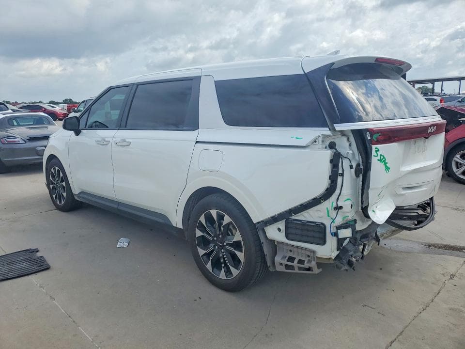 2024 KIA CARNIVAL EX 2