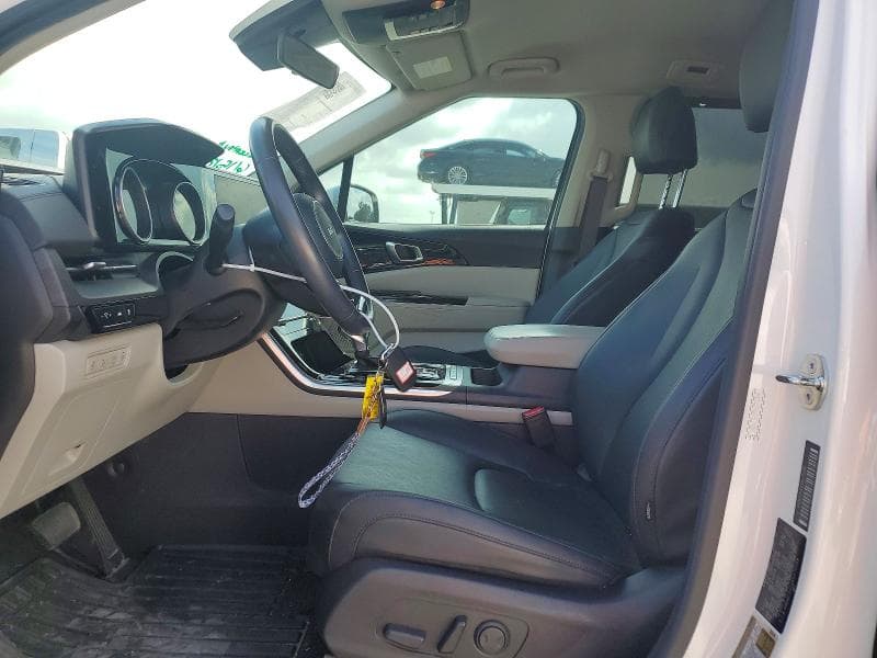 2024 KIA CARNIVAL EX 7