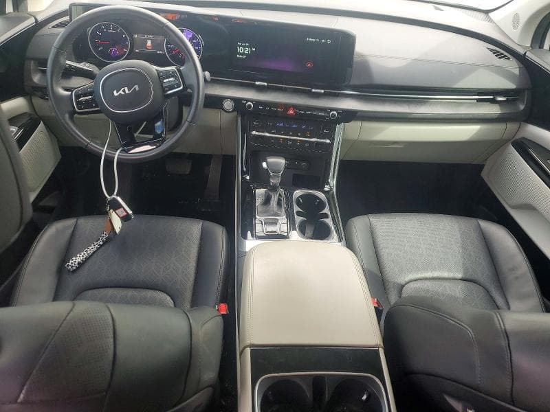 2024 KIA CARNIVAL EX 8