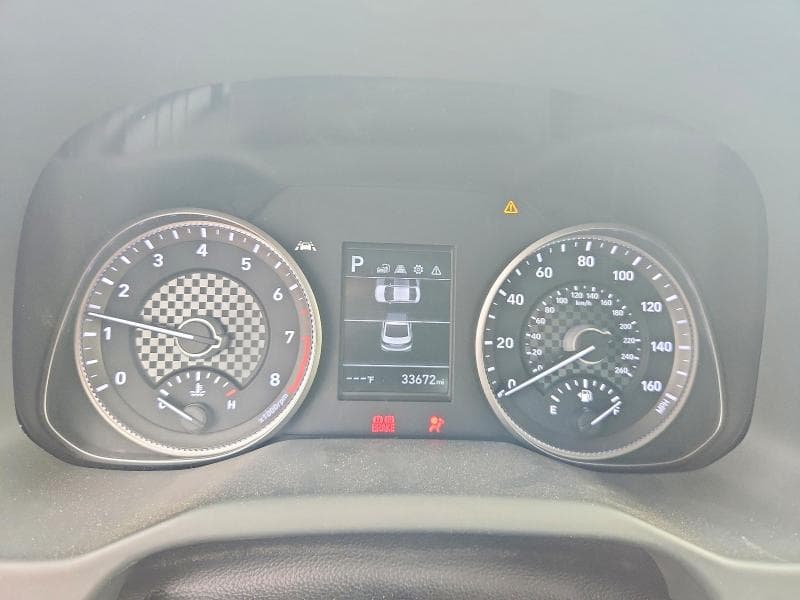 2020 HYUNDAI ELANTRA SEL 9