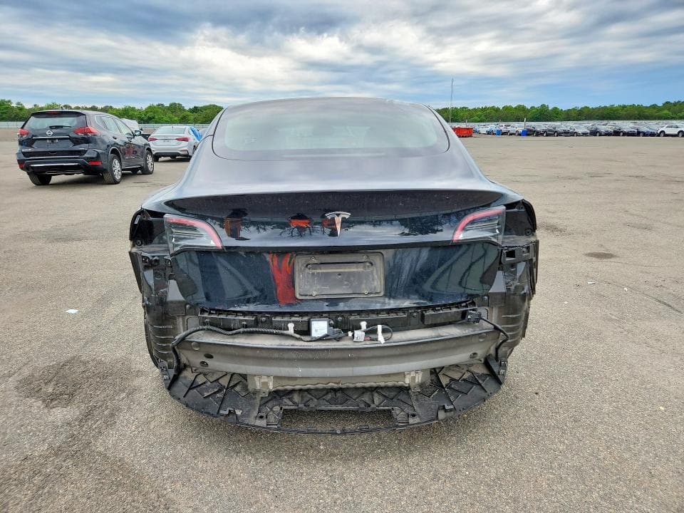 2023 TESLA MODEL 3 6