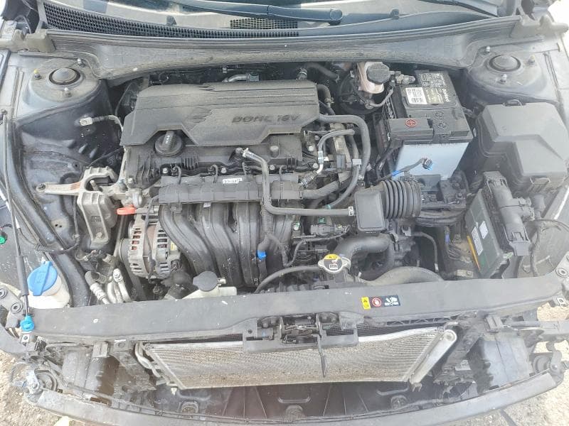 2021 HYUNDAI ELANTRA SE 11