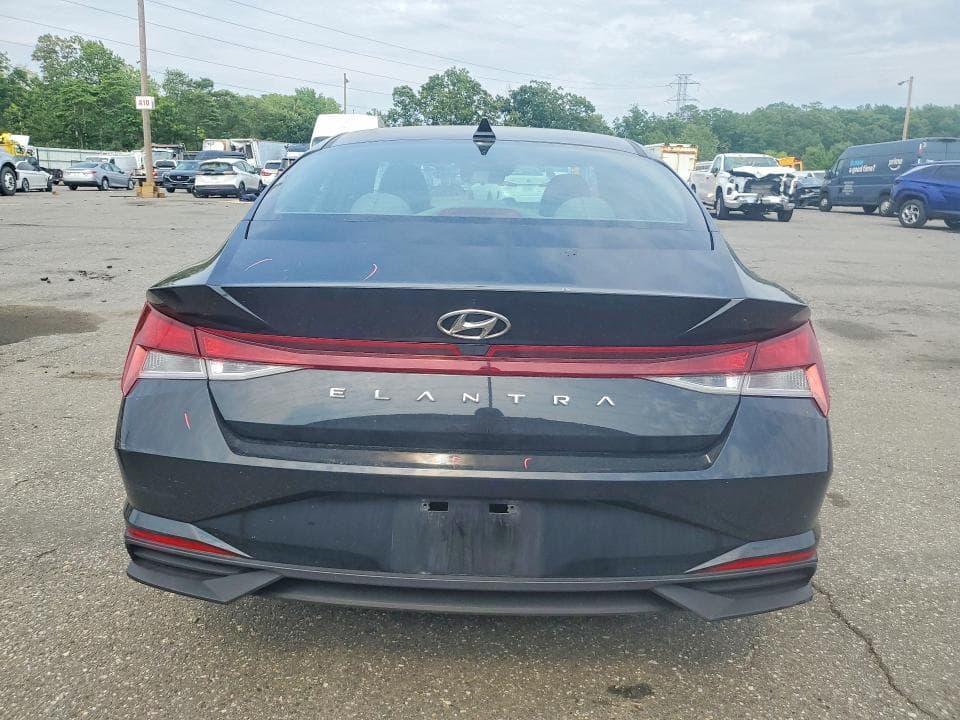 2021 HYUNDAI ELANTRA SE 6