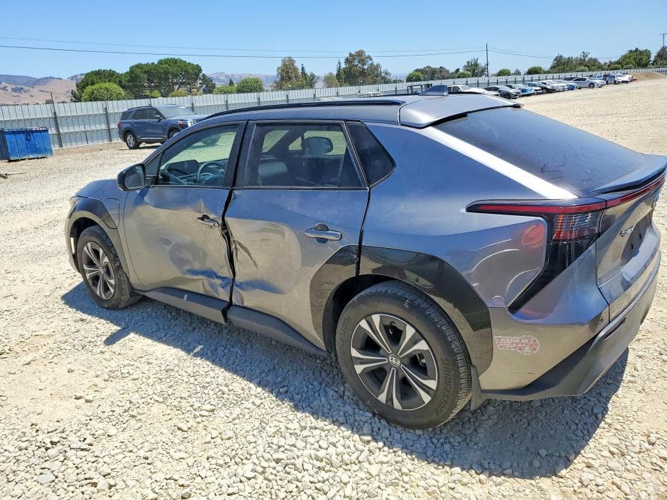2023 TOYOTA BZ4X XLE 2