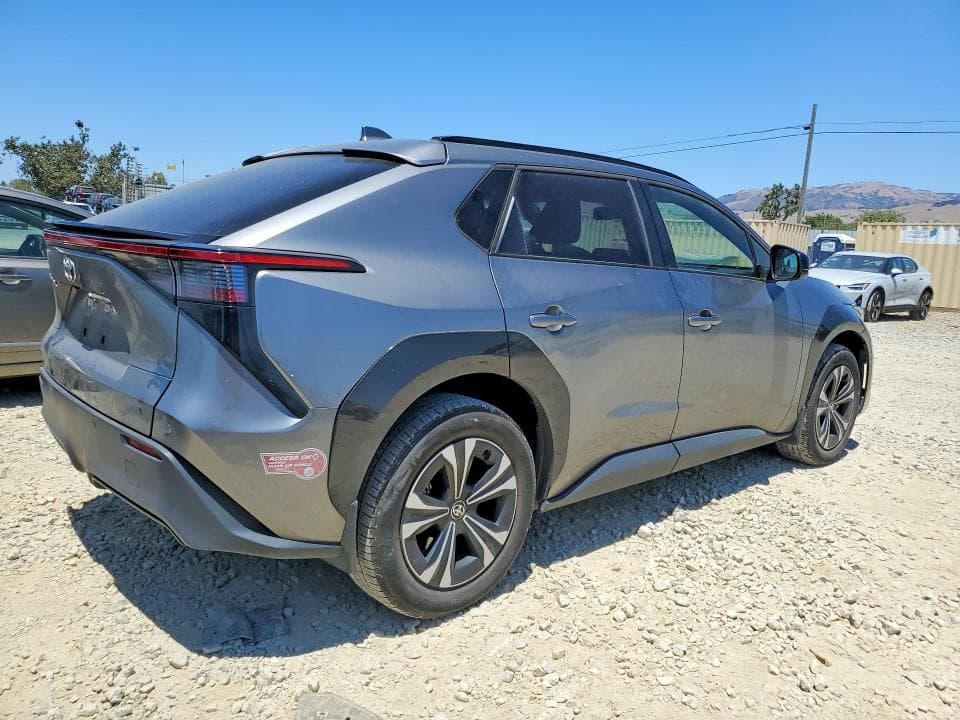 2023 TOYOTA BZ4X XLE 3