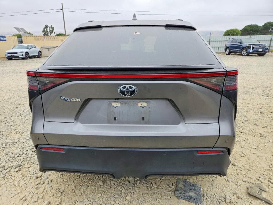 2023 TOYOTA BZ4X XLE 6