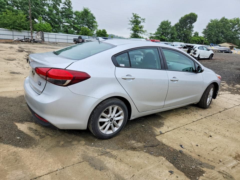 2017 KIA FORTE LX 3