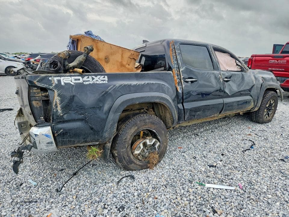 2022 TOYOTA TACOMA TRD OFF-ROAD 3