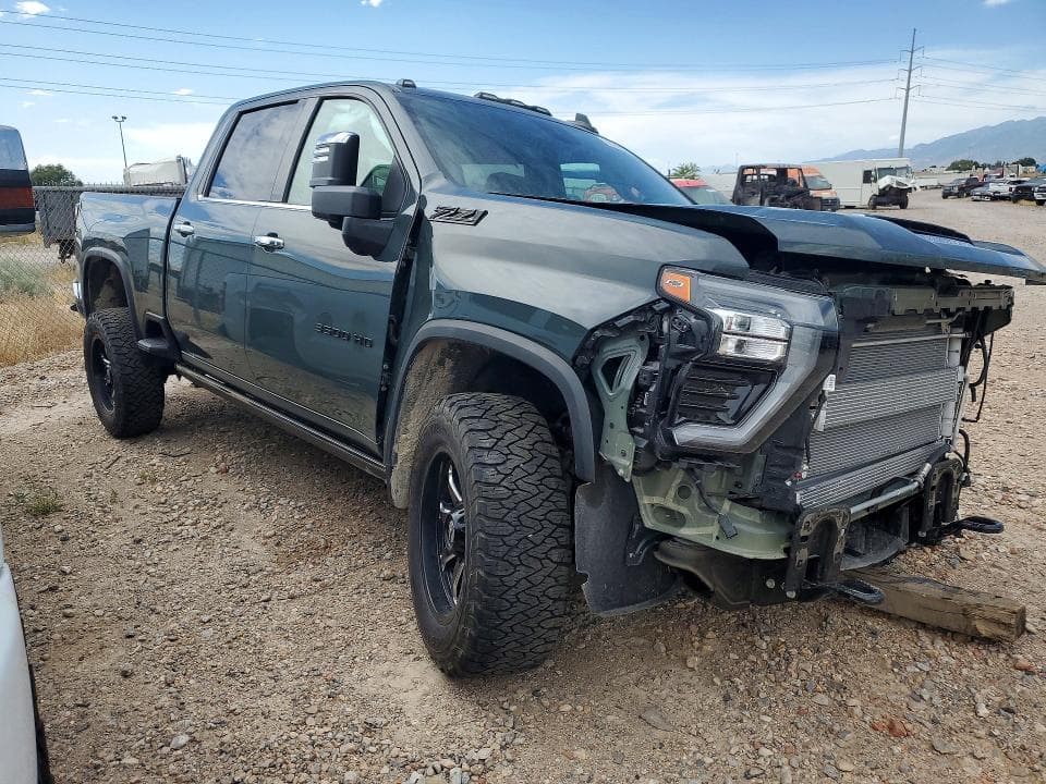 2025 CHEVROLET SILVERADO K3500 LTZ 4