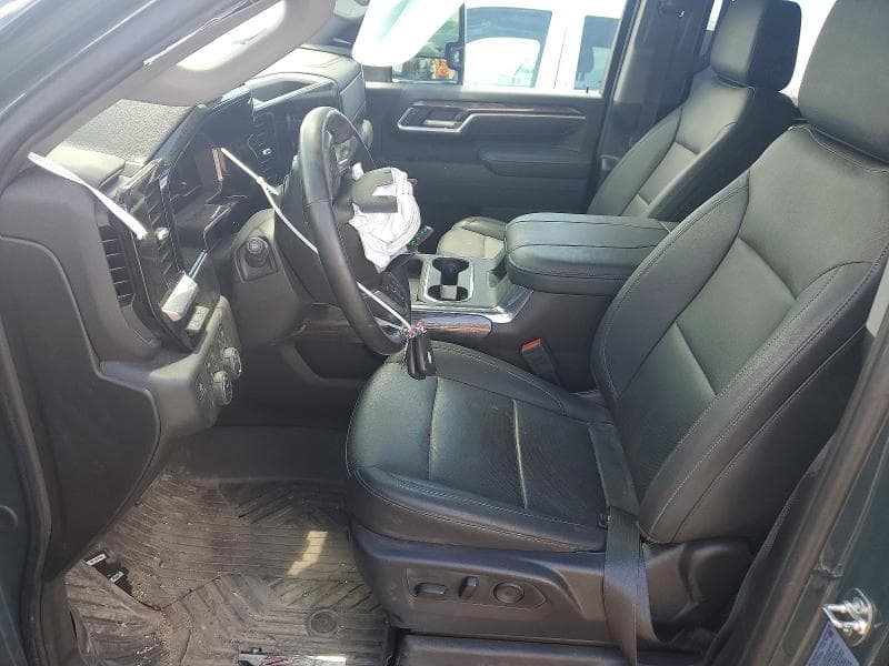 2025 CHEVROLET SILVERADO K3500 LTZ 7