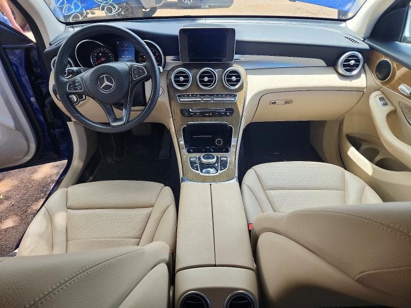 2018 MERCEDES-BENZ GLC 300 300 8