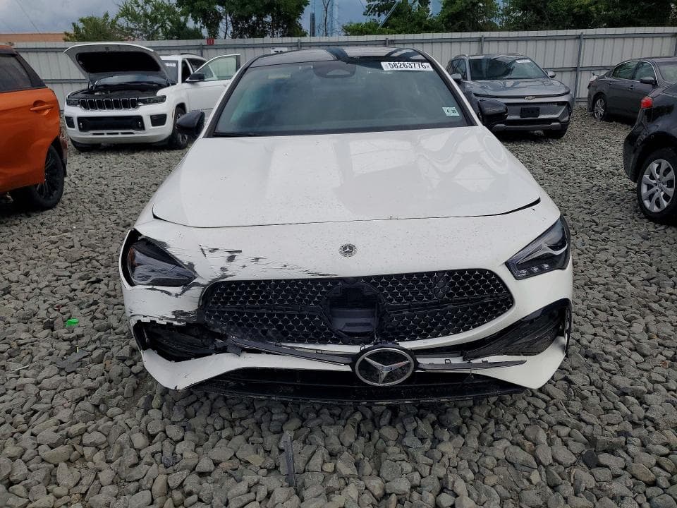 2025 MERCEDES-BENZ CLA 250 4MATIC 5