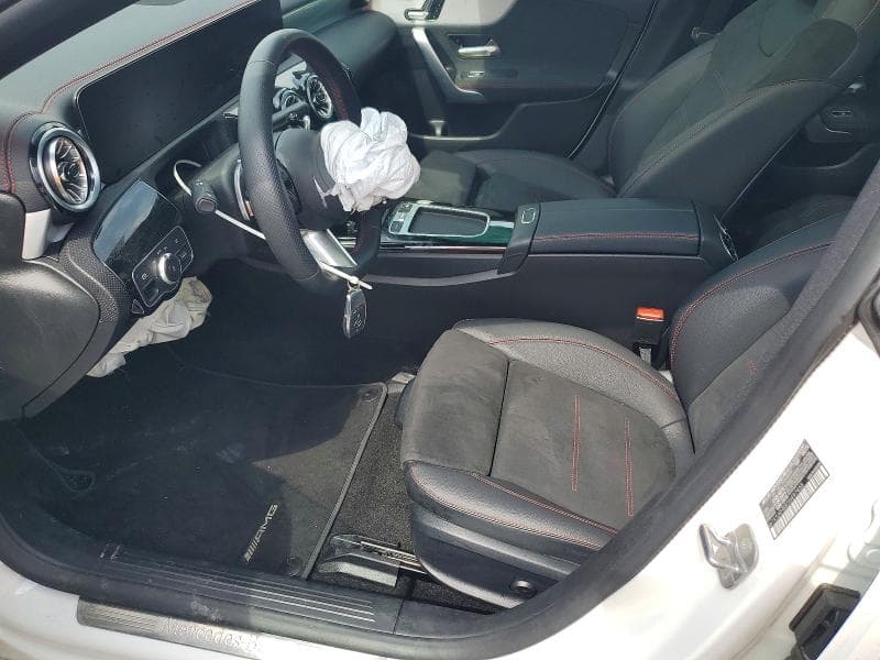 2025 MERCEDES-BENZ CLA 250 4MATIC 7