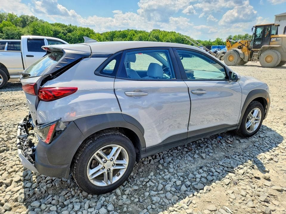 2023 HYUNDAI KONA SE SE 3