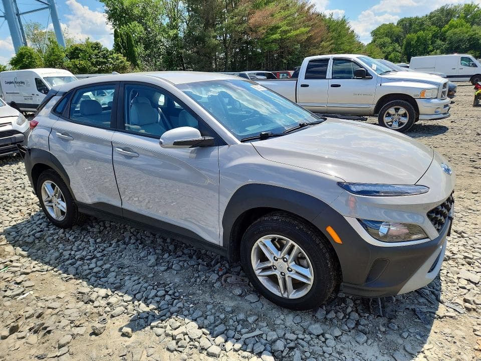 2023 HYUNDAI KONA SE SE 4