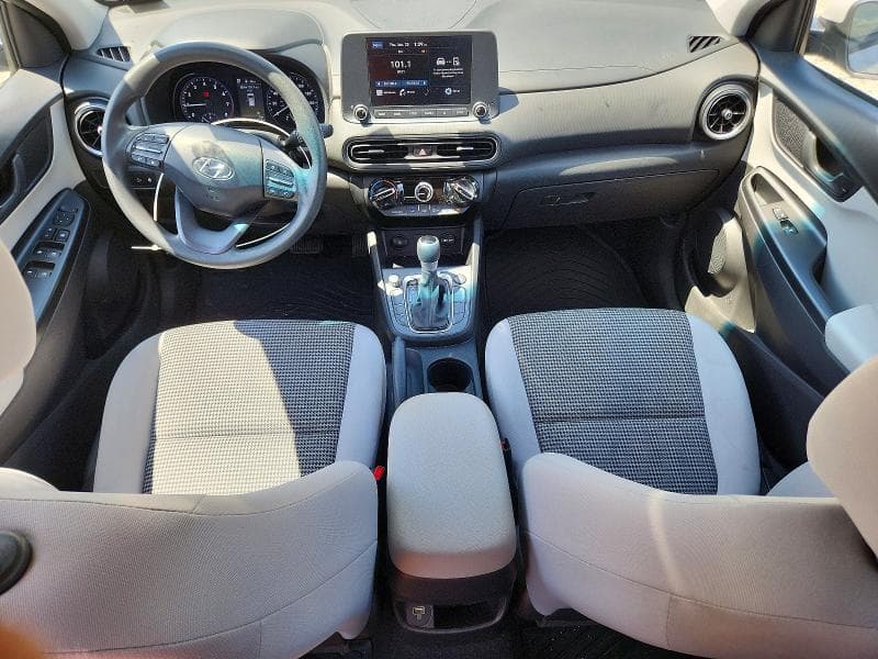 2023 HYUNDAI KONA SE SE 8