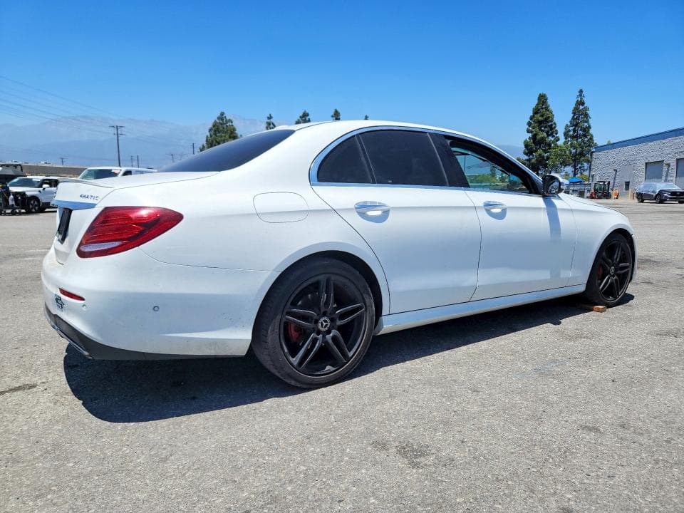 2018 MERCEDES-BENZ E 300 3