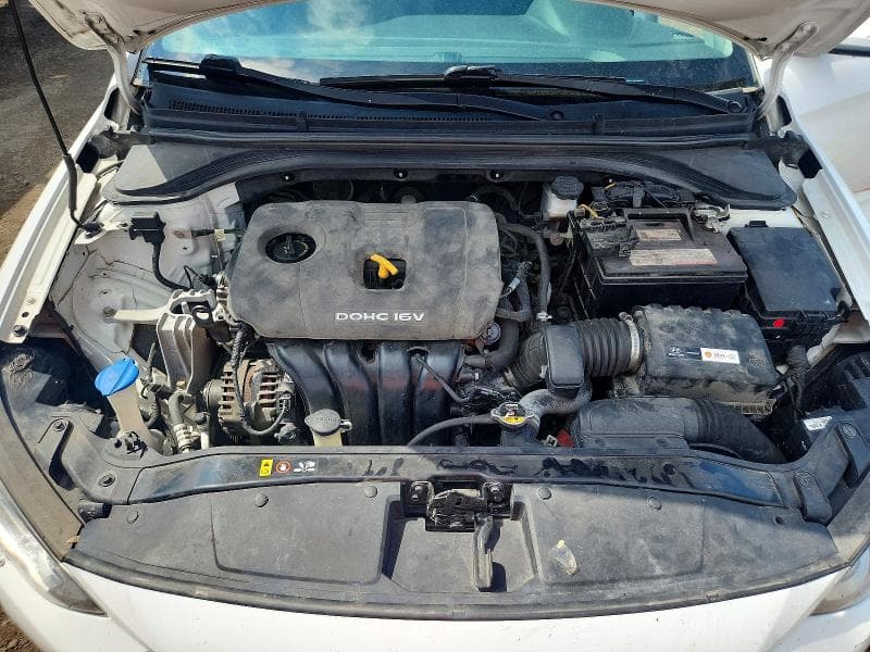 2017 HYUNDAI ELANTRA SE SE 11