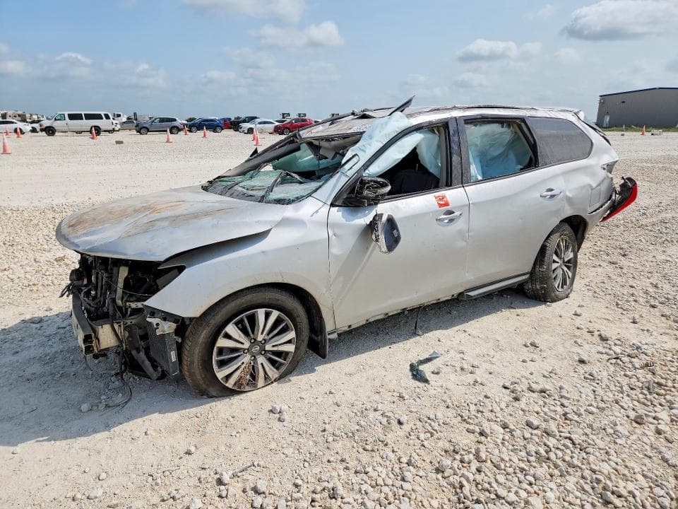 2017 NISSAN PATHFINDER SL - 1