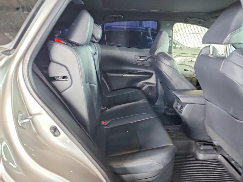 2022 TOYOTA VENZA LIMITED 11