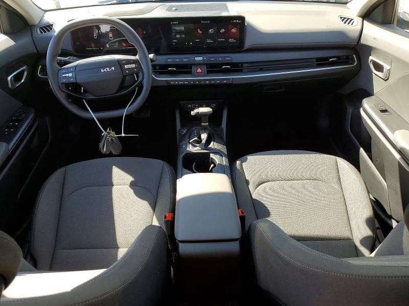 2025 KIA K4 LX 8