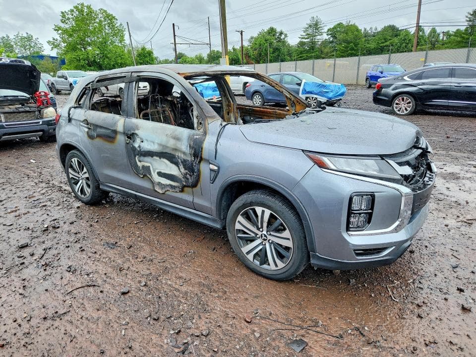 2021 MITSUBISHI OUTLANDER SPORT ES 4