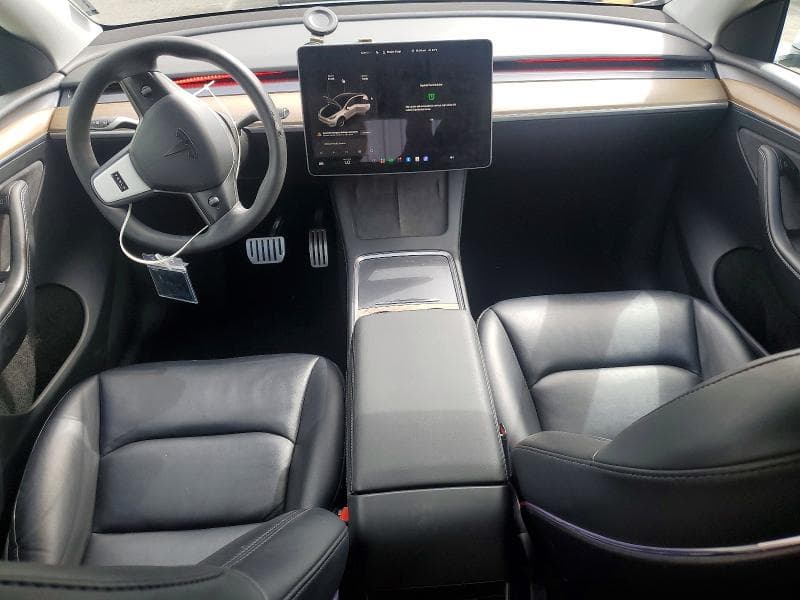 2022 TESLA MODEL Y 8