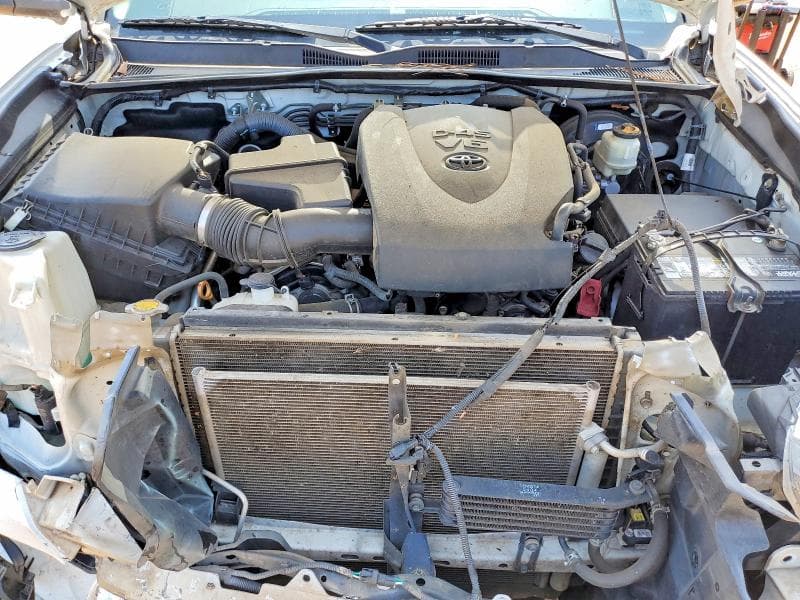 2017 TOYOTA TACOMA SR5 V6 11