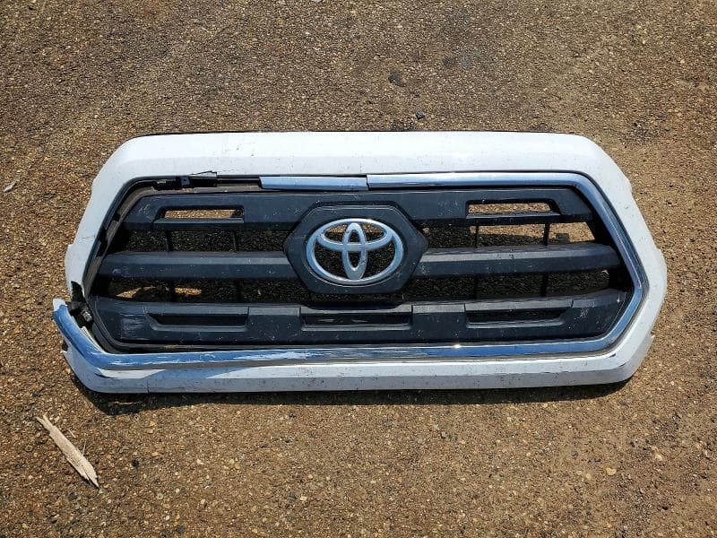 2017 TOYOTA TACOMA SR5 V6 12