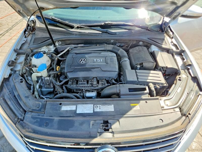 2016 VOLKSWAGEN PASSAT S 11