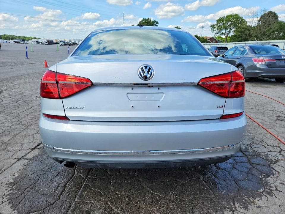 2016 VOLKSWAGEN PASSAT S 6