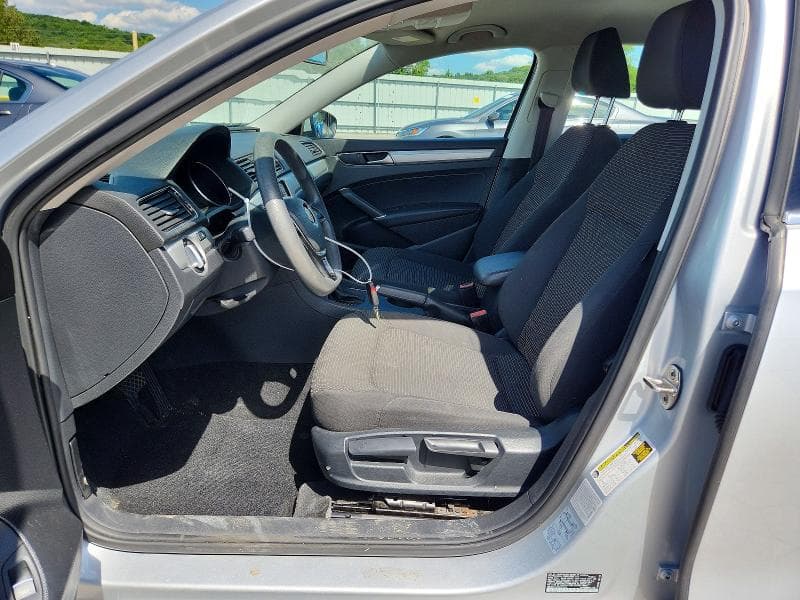 2016 VOLKSWAGEN PASSAT S 7