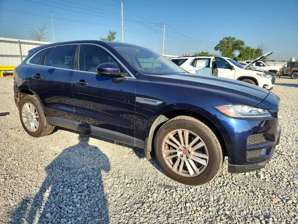2017 JAGUAR F-PACE PRESTIGE 4