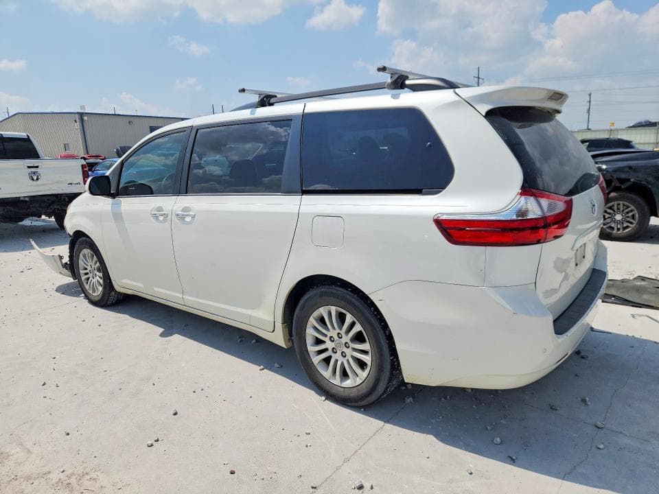 2017 TOYOTA SIENNA XLE 8-PASSENGER XLE 8-PASSENGER 2