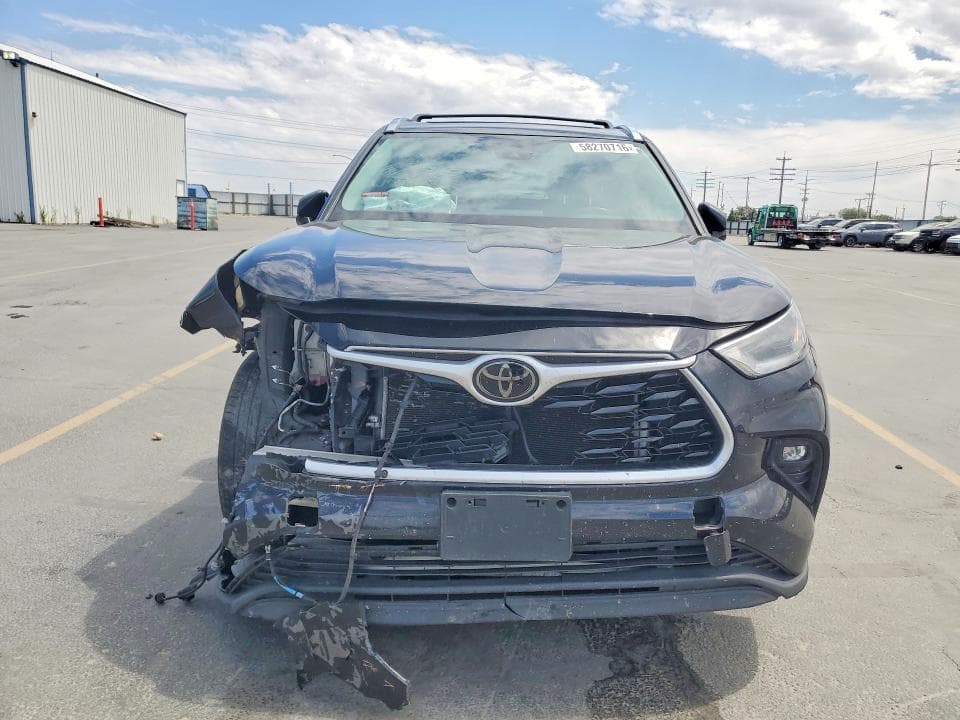 2021 TOYOTA HIGHLANDER XLE 5