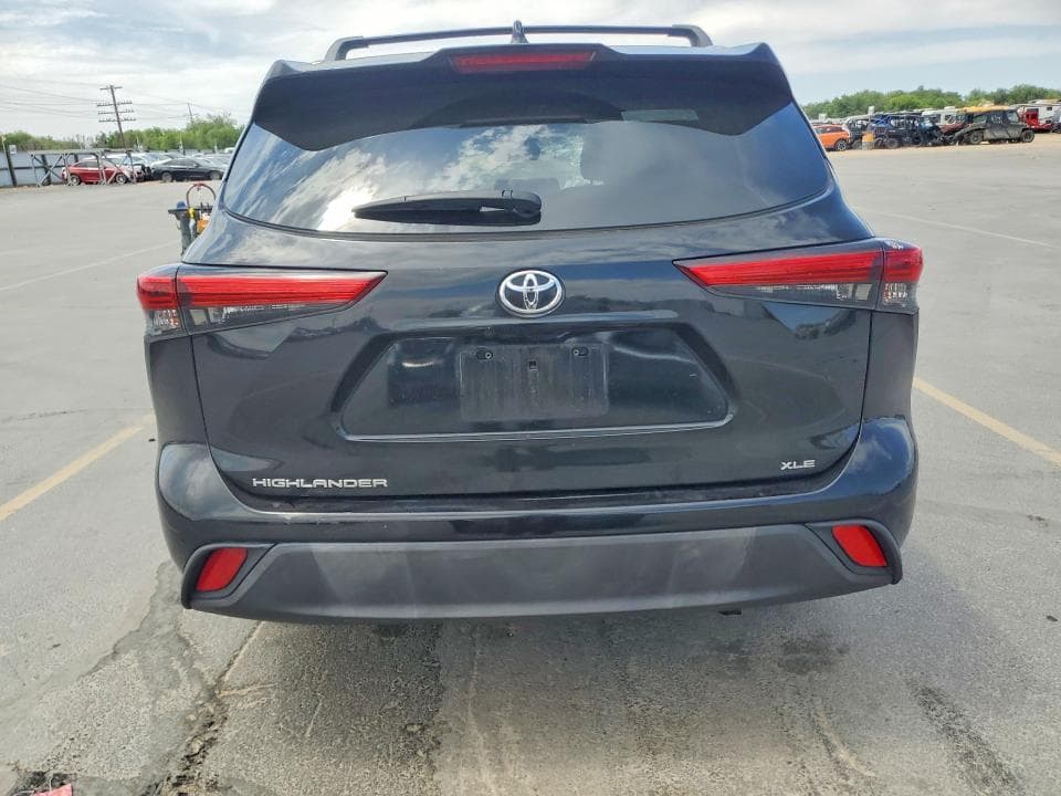 2021 TOYOTA HIGHLANDER XLE 6