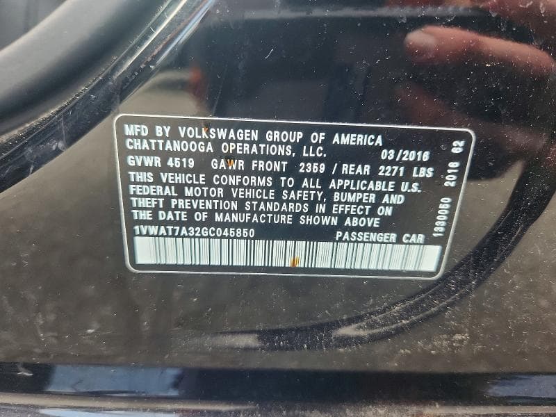 2016 VOLKSWAGEN PASSAT S 12