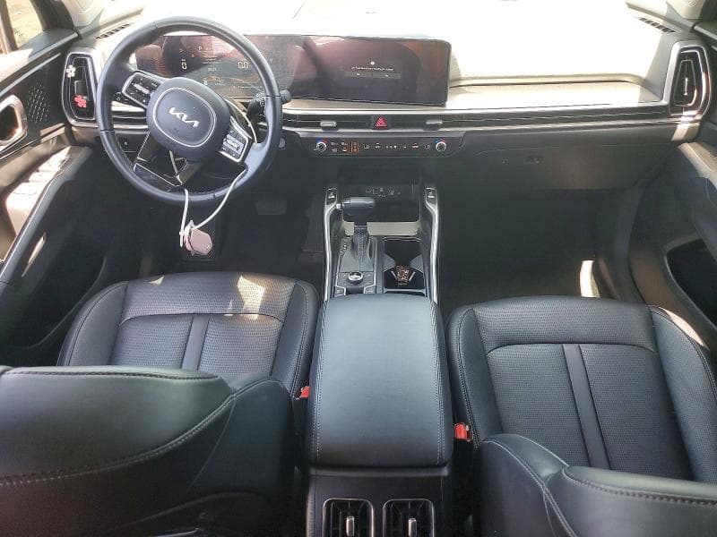 2024 KIA SORENTO S 8