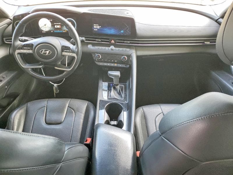 2022 HYUNDAI ELANTRA SE 4D SEDAN 8