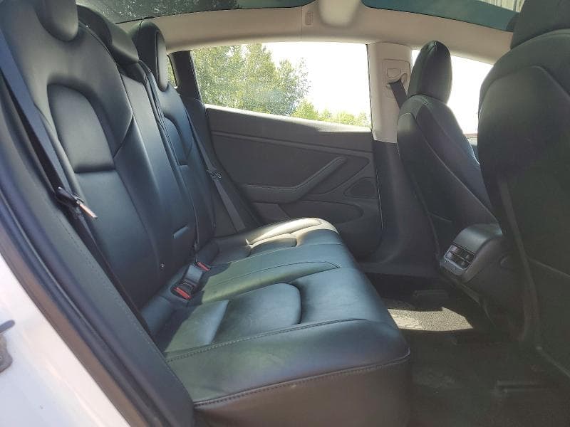 2018 TESLA MODEL 3 10