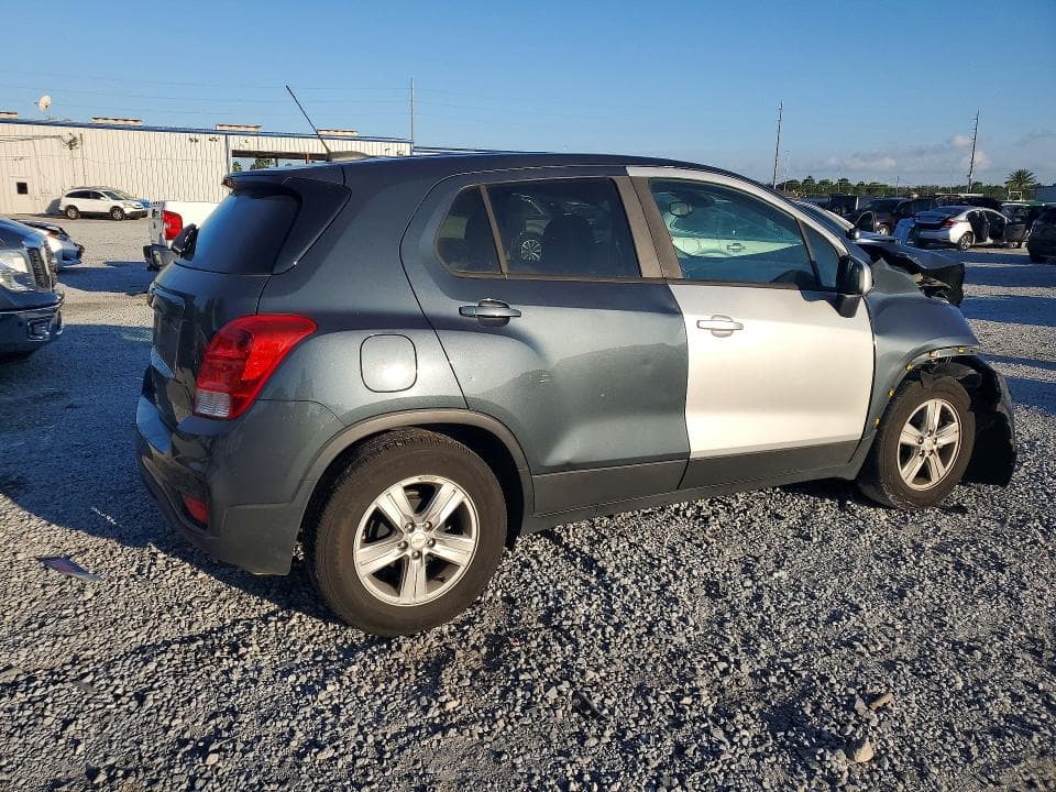 2021 CHEVROLET TRAX LS 3