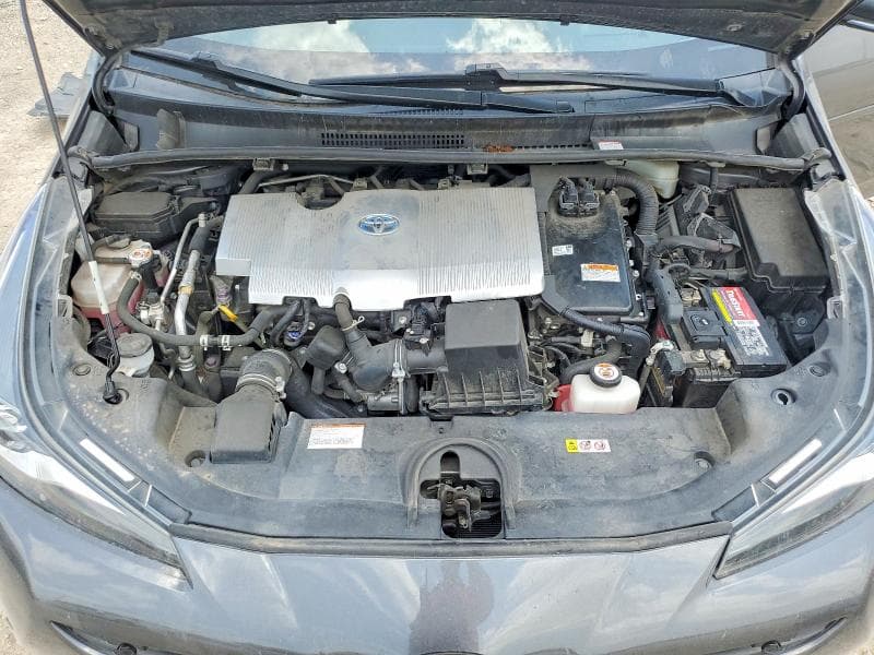 2021 TOYOTA PRIUS LIMITED 11