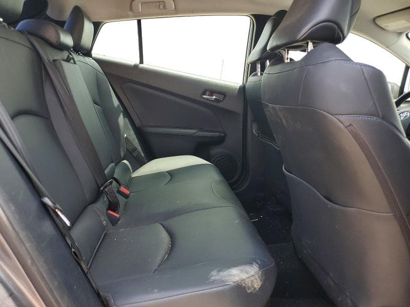 2021 TOYOTA PRIUS LIMITED 10