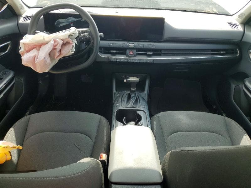 2025 KIA K4 LXS 8