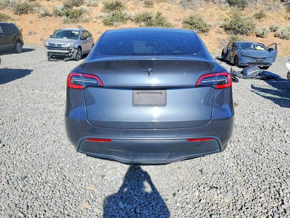 2021 TESLA MODEL Y 6