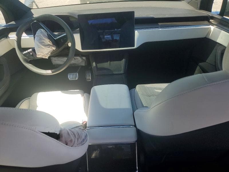 2023 TESLA MODEL X 8