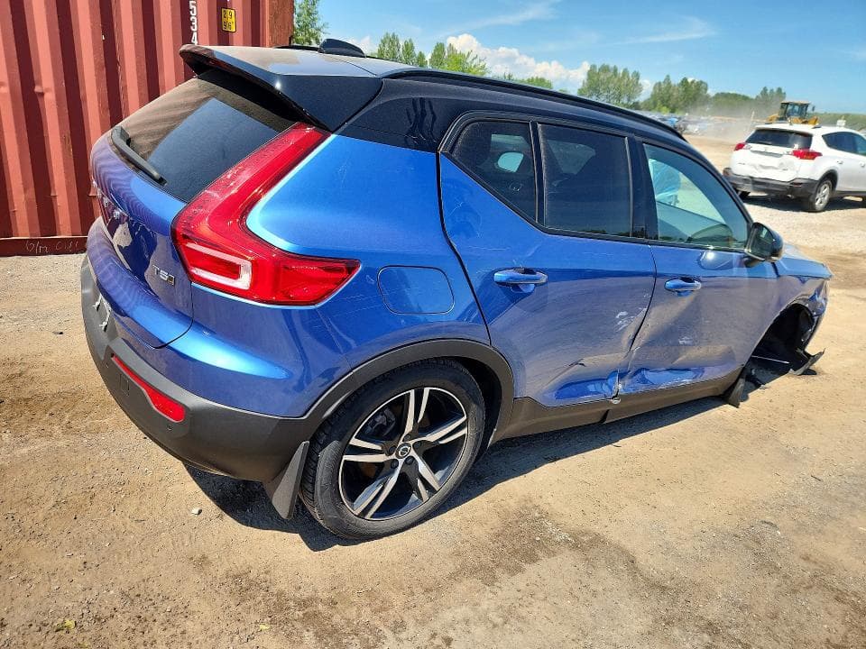 2021 VOLVO XC40 T5 R-DESIGN 3